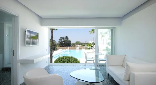 Номер Standard So White Beach Resort