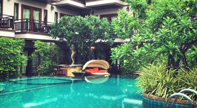 The Tara Residence Pattaya, Забронировать Отель Отели Центральной Паттайя с бассейном, рядом с Торговый центр Harbor Pattaya, Бассейн
