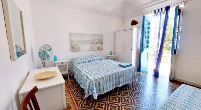 Casa Blue Windows p1