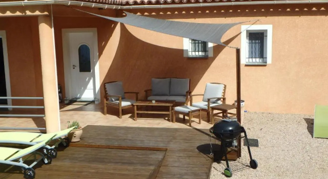 Villa Confina, Varaa Villa  