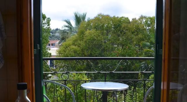 Апартаменты с балконом Kostas Garden