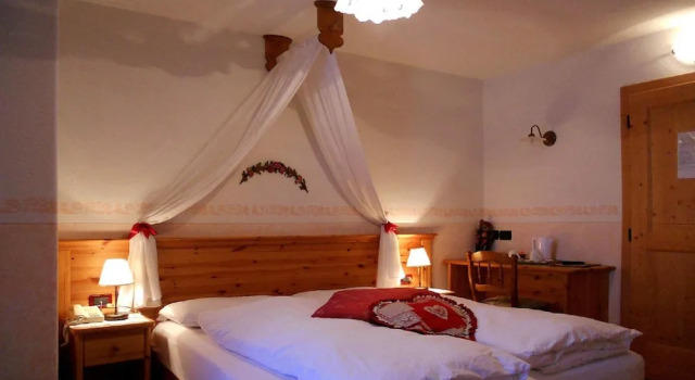 Двухместный номер Economy с балконом Hotel Garnì Salvanel