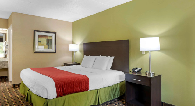 Двухместный номер Standard SureStay Hotel by Best Western Lenoir City