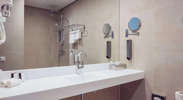 Номер Standard PLAZA Premium Den Haag City Center