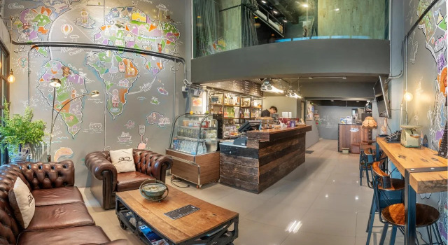 Sloth Hostel Don Mueang, Забронировать Хостел Бан-Дон-Муанг провинция Бангкок