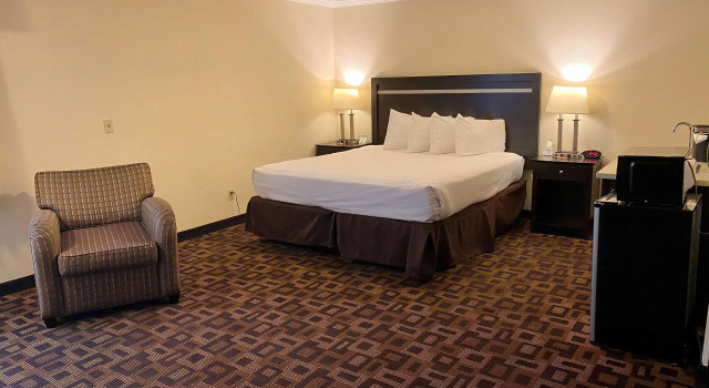 Best Western Plus Inn of Hayward