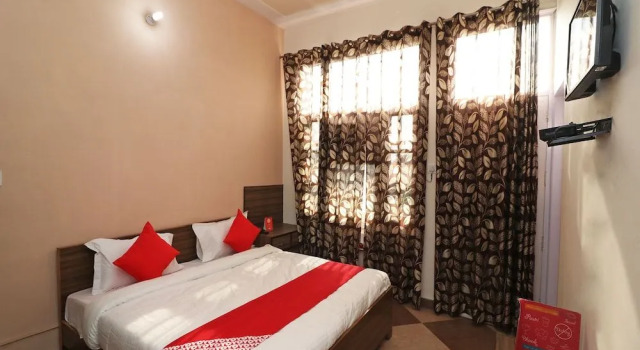 OYO 23246 Mann Bed And Breakfast, Rezervovat Hotel Hotely v Punjab s parkováním, Parkování