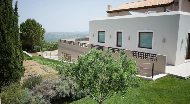 Luxurious Panoramic View Villa
