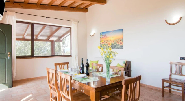 Коттедж Cozy Farmhouse in Apecchio with Hot Tub