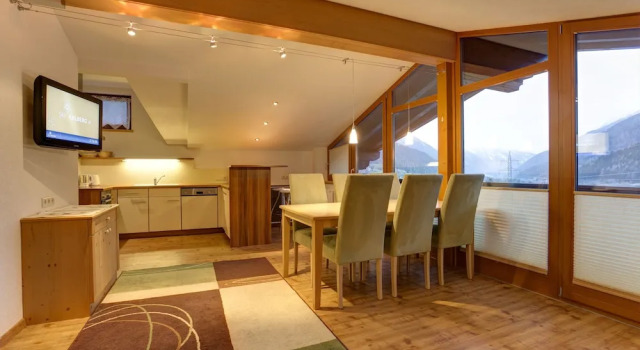 Апартаменты с балконом Hotel Garni Feuerstein