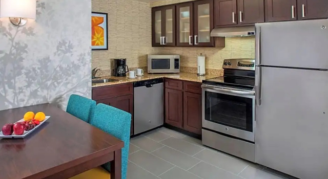Четырёхместный люкс с 2 комнатами Residence Inn by Marriott New Orleans Metairie