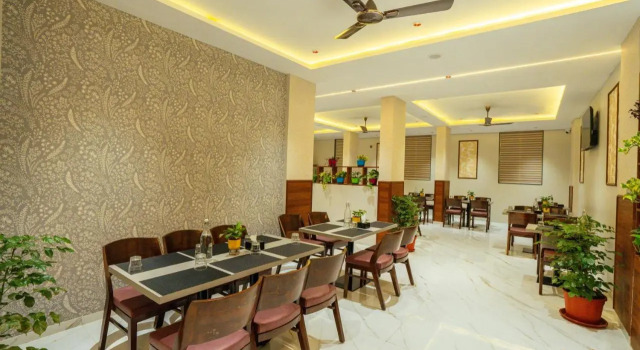 Treebo Grand Royal Imperio, Hinjewadi, Забронировать Отель Отели штата Махараштры 3 звезды, 3*