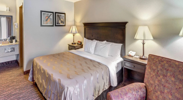 Quality Inn West-Branson Theatre District, Забронировать Отель СПА-отели Table Rock Lake, SPA-услуги