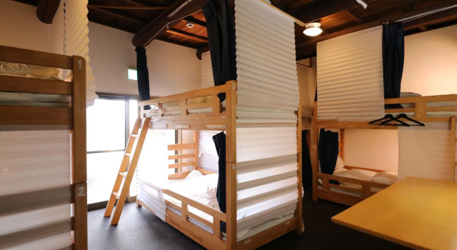 Кровать в общем номере (женский номер) Asuka Guest House - Hostel