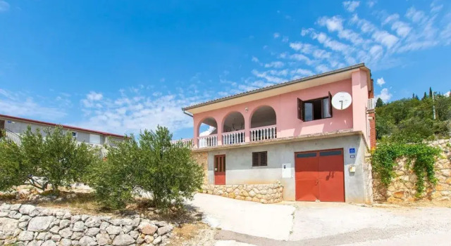Апартаменты Welcoming Apartment in Tribanj With Terrace