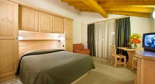 Семейный номер Superior Boscone Suite Hotel