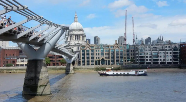 Апартаменты Luxury 3 Bed Next Victoria Station
