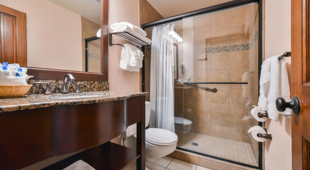 Двухместный номер Standard с видом на озеро Best Western Edgewater Resort