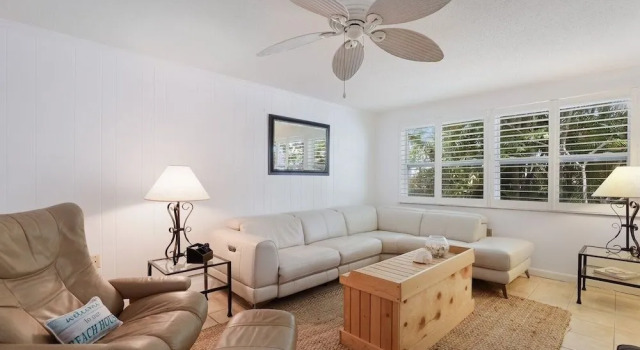 Watercolor Palms 2 Bedroom Villa by RedAwning, Забронировать Вилла Холмс-Бич Sarasota Area