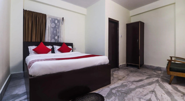 OYO Flagship 17411 Guardian Residency