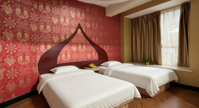 Трёхместный номер Standard Yuebanwan Theme Hotel