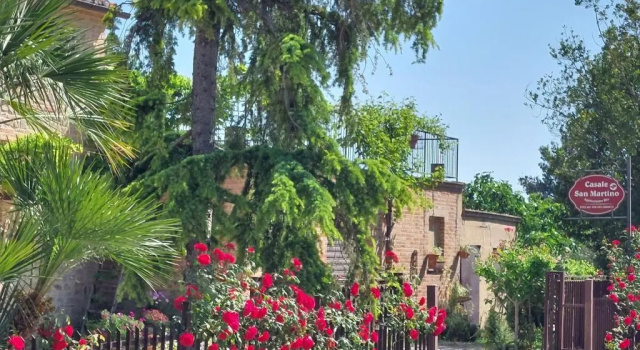 Casale San Martino Agriturismo Bio, Забронировать Отель Отели Ривьеры Романьола с парковкой, Парковка