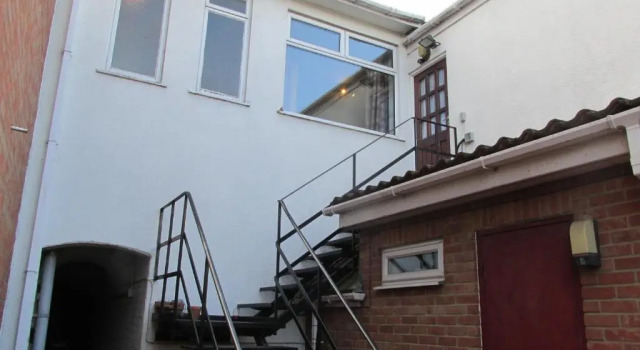 Linslade Apartment - for Groups and Contractors, Varaa Huoneisto Asunnot kohteessa Merseyside, Huoneisto