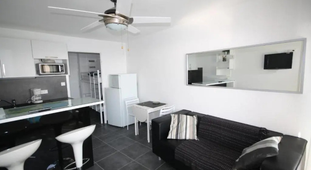 Résidence La Voile Blanche 2, Book Apartment Hotels in Frontignan with a Pool, Swimming Pool