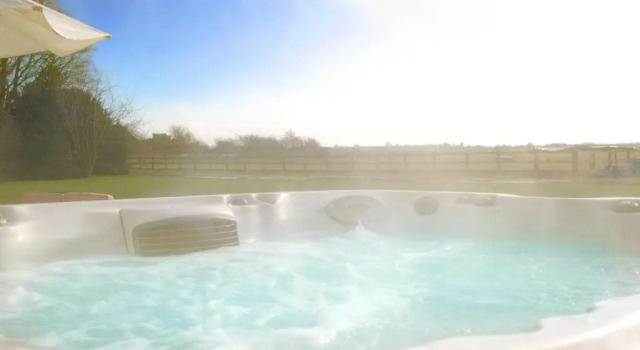 Woodhouse Farm Lodge, จอง พักในฟาร์ม Spalding Lincolnshire