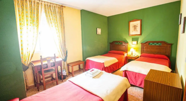Трёхместный номер Standard Hotel Arunda II