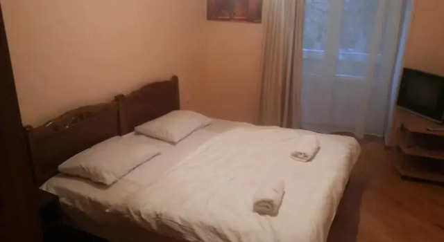 Guesthouse Niaghvari, Забронировать Гостевой дом Тбилиси Регион Тбилиси, рядом с Тбилисский театр оперы и балета