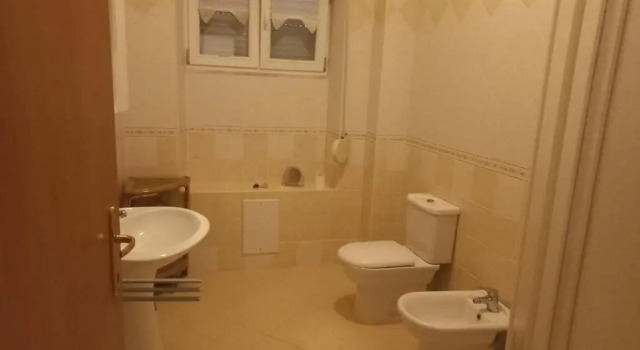 Коттедж с 2 комнатами Appartamento 150 mq in villa sul mare a Fertilia