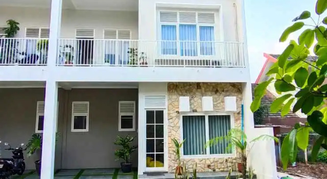 Villa Bromo A4 With Private Pool By N2K, Rezervasyon Villa Batu villalar, Taman Wisata Tirta Nirwana Songgoriti yakınında, Villa