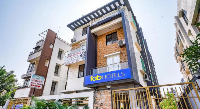 Fabhotel Himalay Guest House