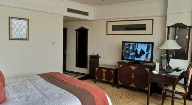 Номер Standard Jindu Crown Hotel