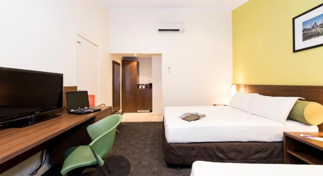 Трёхместный номер Standard Ibis Styles Karratha