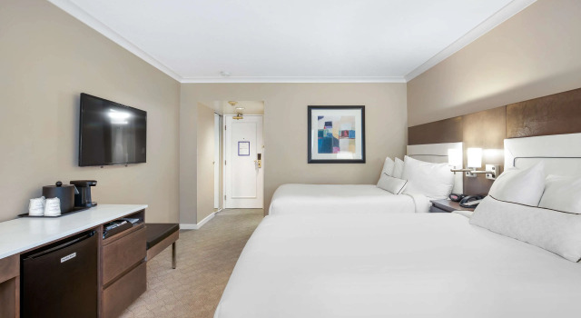 Четырёхместный номер Standard Best Western Plus Columbia River Hotel