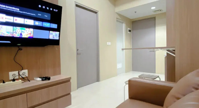 Minimalist And Enjoy Living 1Br Vasanta Innopark Apartment
