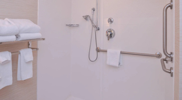 Четырёхместный люкс Fairfield Inn & Suites by Marriott Plymouth White Mountains