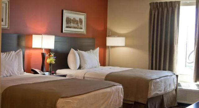 Четырёхместный люкс MainStay Suites Rapid City