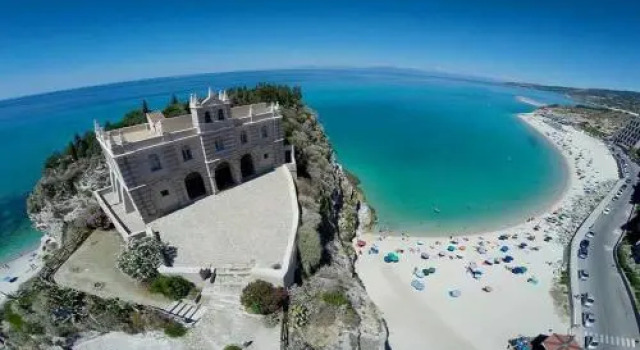Villa Manuela, Varaa Villa Tropea Calabria
