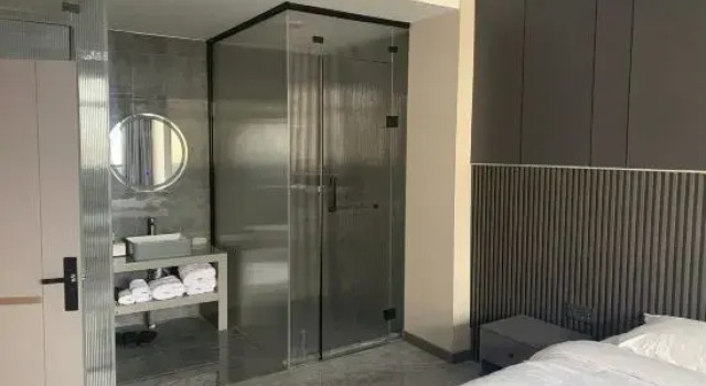 Zhoukou Longcao E-sports Hotel, Book Hotel Zhoukou Henan