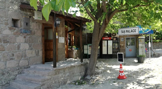 taş palace