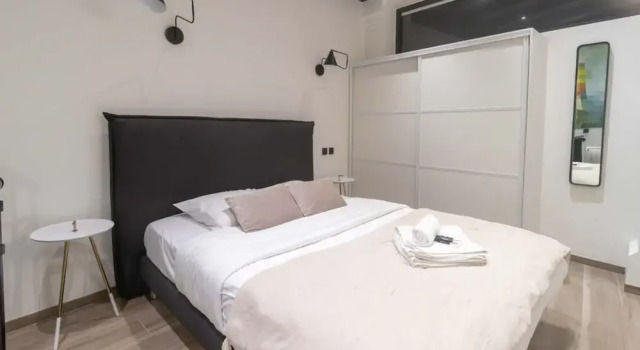 Sublime AC Apartment 3 Bedrooms Saint Germain, Забронировать Апартаменты/квартира Париж Иль-де-Франс, рядом с Fondation Henri Cartier-Bresson
