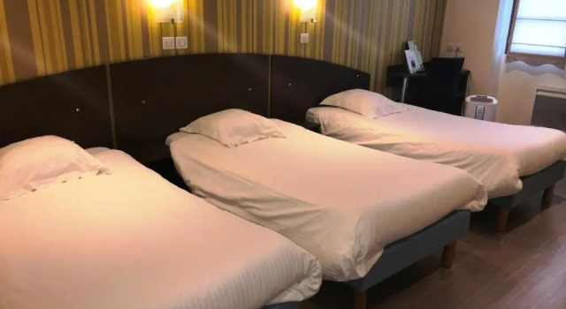Трёхместный номер Standard Auberge de la Baie