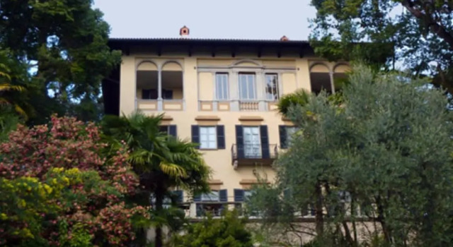 Hotel Villa della Quercia, Забронировать Отель Отели Вербания с парковкой, рядом с Ботанические сады Виллы Таранто, Парковка