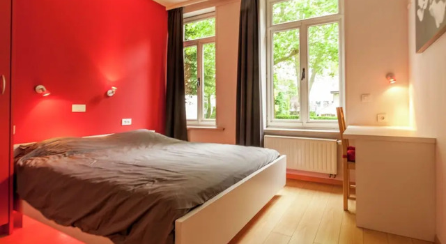 Holiday Home in Kortrijk for 8 Person, Забронировать Отель Отели Leiestreek с парковкой, Парковка