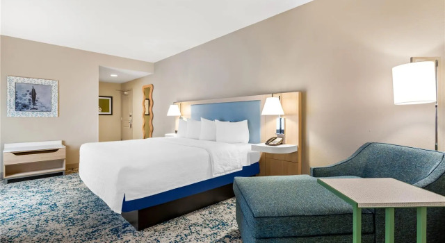 Двухместный номер Standard Hampton Inn & Suites St. Petersburg/Downtown