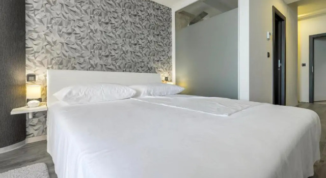 Sea View Luxury Rooms Seven of Nine, จอง โรงแรม Stobrec สปลิท