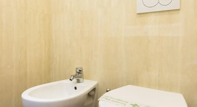 Standard Vierer Zimmer Hotel Cremona